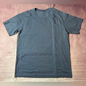 Lululemon Men’s Short Sleeve Pullover Metal Vent Activewear Shirt Blue Gray XL